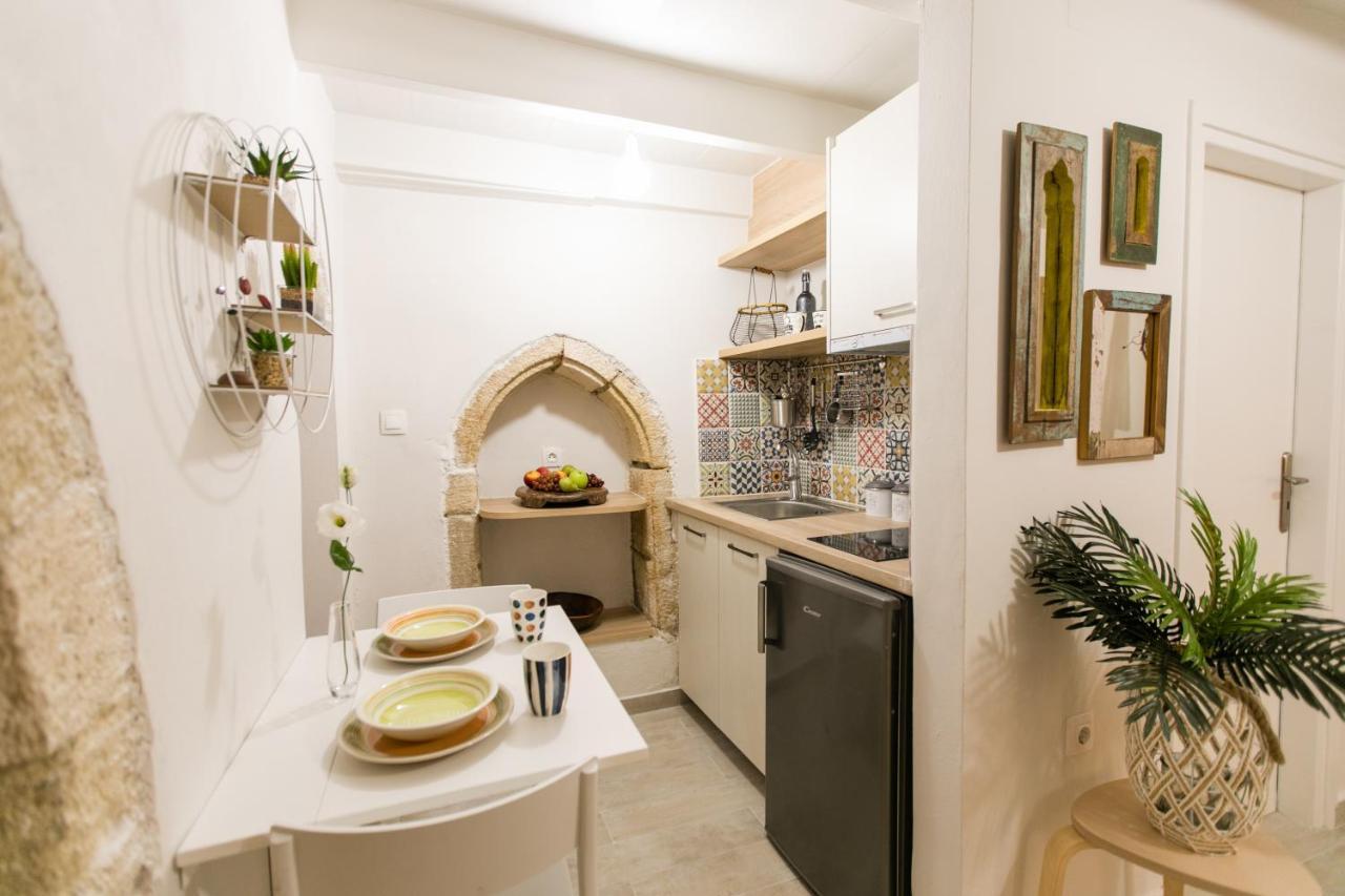 העיירה רתימנו Kamaraki Suites מראה חיצוני תמונה